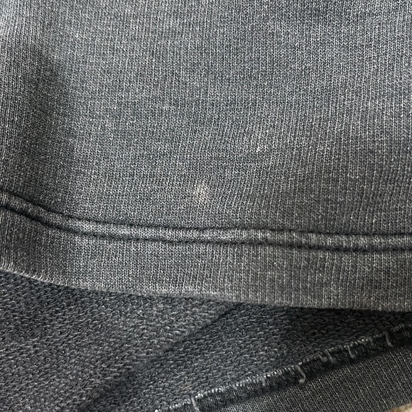 DIVIDED CROPPED SWEATSHIRT - Picture 4 of 4